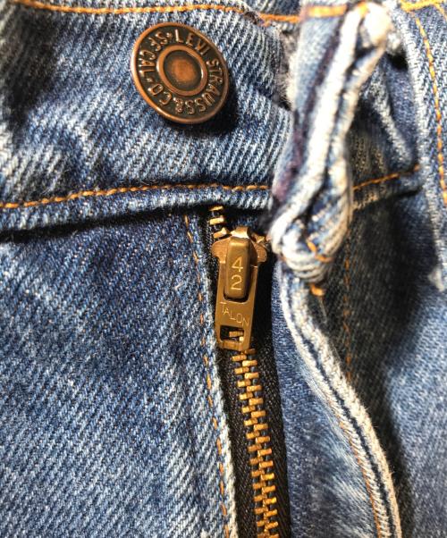 LEVI'S（リーバイス）LEVI'S (リーバイス) ブーツカットジーンズ インディゴ サイズ:W32 L31の古着・服飾アイテム