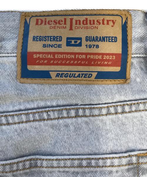DIESEL（ディーゼル）DIESEL (ディーゼル) Tom of Finland Foundation (トム・オブ・フィンランド財団) デニムパンツ ブラック サイズ:W28の古着・服飾アイテム