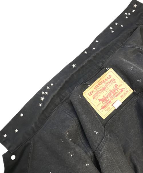 LEVI'S（リーバイス）LEVI'S (リーバイス) スタッズリメイクデニムジャケット ブラック サイズ:Mの古着・服飾アイテム