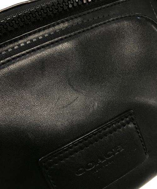 COACH（コーチ）COACH (コーチ) ボディーバッグ ブラックの古着・服飾アイテム