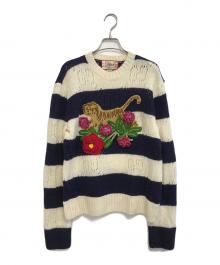 GUCCI（グッチ）の古着「TIGER EMBROIDERY KNIT」｜ネイビー×ホワイト