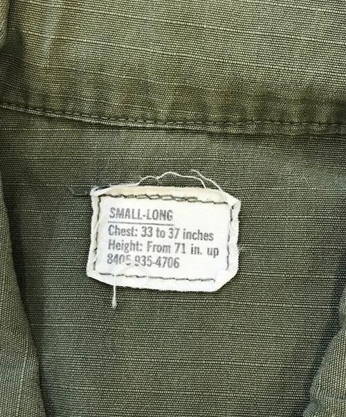 VINTAGE MILITARY（ヴィンテージ ミリタリー）VINTAGE MILITARY (ヴィンテージ ミリタリー) US ARMY ジャングルファティーグジャケット オリーブ サイズ:S-Lの古着・服飾アイテム