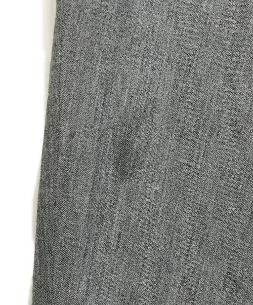 COMME des GARCONS HOMME PLUS（コムデギャルソンオムプリュス）COMME des GARCONS HOMME PLUS (コムデギャルソンオムプリュス) タックパンツ グレー サイズ:Ｌの古着・服飾アイテム