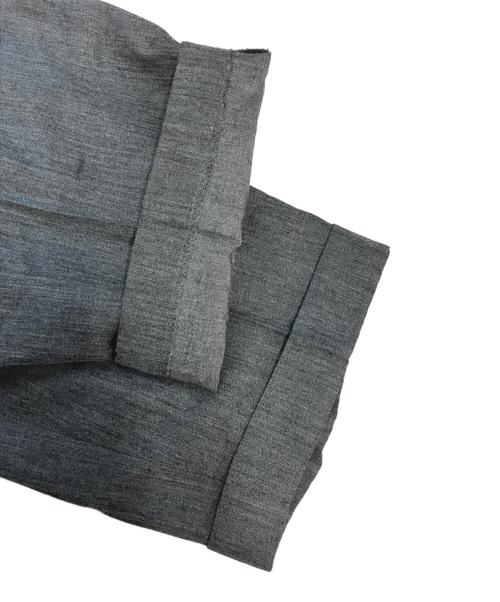 COMME des GARCONS HOMME PLUS（コムデギャルソンオムプリュス）COMME des GARCONS HOMME PLUS (コムデギャルソンオムプリュス) タックパンツ グレー サイズ:Ｌの古着・服飾アイテム