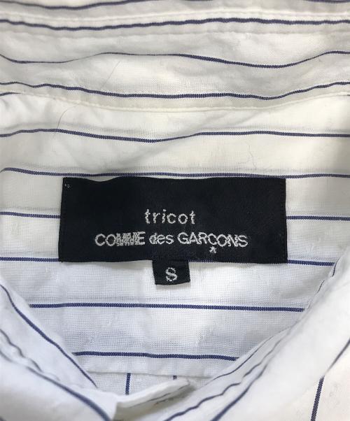 tricot COMME des GARCONS（トリココムデギャルソン）tricot COMME des GARCONS (トリココムデギャルソン) 変形ストライプシャツ ホワイト サイズ:Ｓの古着・服飾アイテム