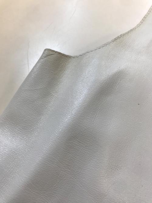 DRIES VAN NOTEN（ドリスヴァンノッテン）DRIES VAN NOTEN (ドリスヴァンノッテン) カットワーク レザートップ ホワイト サイズ:34の古着・服飾アイテム