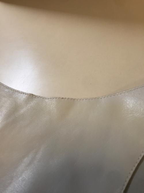 DRIES VAN NOTEN（ドリスヴァンノッテン）DRIES VAN NOTEN (ドリスヴァンノッテン) カットワーク レザートップ ホワイト サイズ:34の古着・服飾アイテム