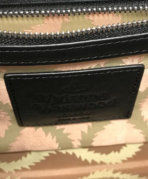 Vivienne Westwood（ヴィヴィアンウエストウッド）Vivienne Westwood (ヴィヴィアンウエストウッド) MATILDA LARGE BAG WITH FLAP ブラック サイズ:表記なしの古着・服飾アイテム
