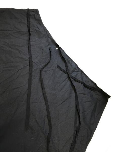 ANN DEMEULEMEESTER（アンドゥムルメステール）ANN DEMEULEMEESTER (アンドゥムルメステール) FENNA WARP SKIRT POPELINE ブラック サイズ:42の古着・服飾アイテム