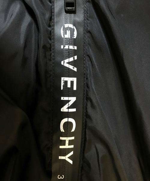 GIVENCHY（ジバンシィ）GIVENCHY (ジバンシィ) ロゴナイロンマウンテンパーカー ブラック サイズ:46の古着・服飾アイテム