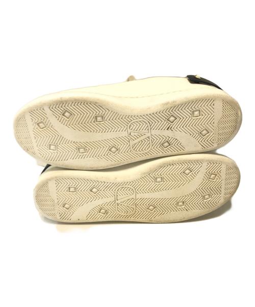 VALENTINO（ヴァレンティノ）VALENTINO (ヴァレンティノ) レザースタッズスニーカー ホワイト サイズ:40の古着・服飾アイテム