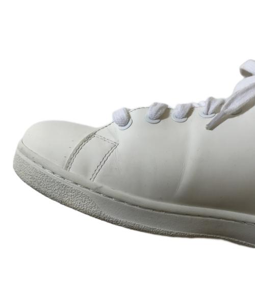 VALENTINO（ヴァレンティノ）VALENTINO (ヴァレンティノ) レザースタッズスニーカー ホワイト サイズ:40の古着・服飾アイテム