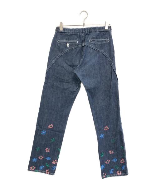 COMME des GARCONS HOMME PLUS（コムデギャルソンオムプリュス）COMME des GARCONS HOMME PLUS (コムデギャルソンオムプリュス) フラワーペイント デニムパンツ インディゴ サイズ:Lの古着・服飾アイテム