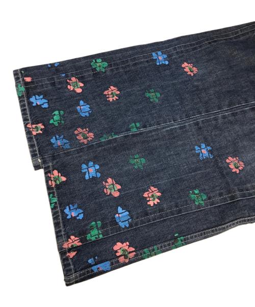 COMME des GARCONS HOMME PLUS（コムデギャルソンオムプリュス）COMME des GARCONS HOMME PLUS (コムデギャルソンオムプリュス) フラワーペイント デニムパンツ インディゴ サイズ:Lの古着・服飾アイテム