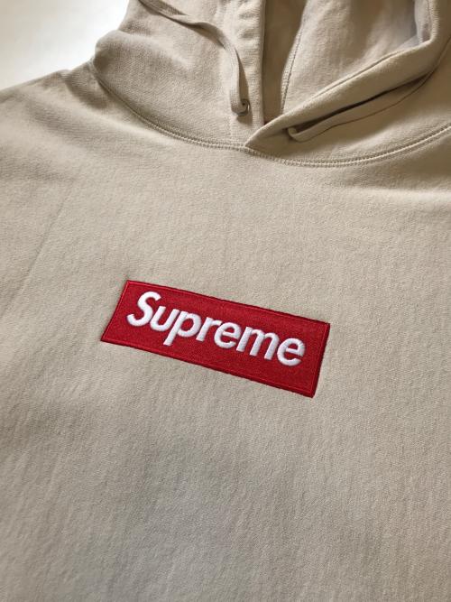 SUPREME（シュプリーム）Supreme (シュプリーム) Box Logo Hooded Sweatshirt ベージュ サイズ:Lの古着・服飾アイテム
