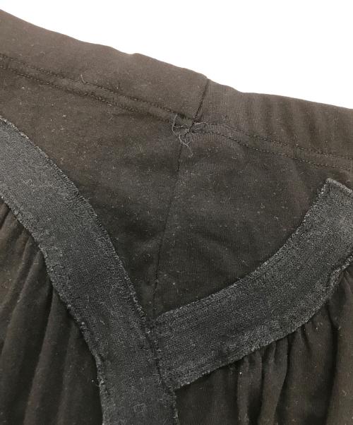 ISSEY MIYAKE（イッセイミヤケ）ISSEY MIYAKE (イッセイミヤケ) テープデザインスカート ブラック サイズ:2の古着・服飾アイテム