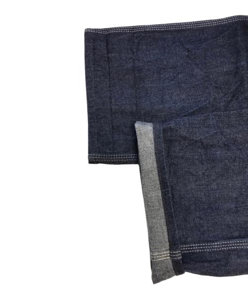 ATLAST & CO（アットラスト）ATLAST & CO (アットラスト) シンチバックペインターデニムパンツ インディゴ サイズ:32の古着・服飾アイテム