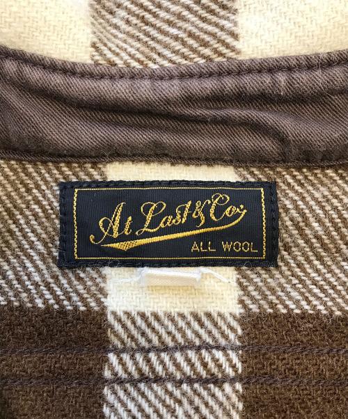 ATLAST & CO（アットラスト）ATLAST & CO (アットラスト) マチ付ウールチェックシャツ ブラウン サイズ:14 1/2の古着・服飾アイテム
