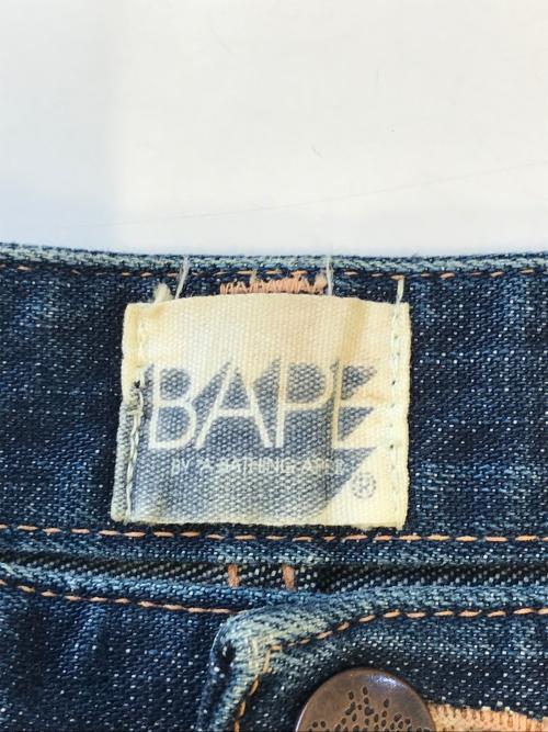 BAPE BY A BATHING APE（ベイプバイアベイシングエイプ）BAPE BY A BATHING APE (ベイプバイアベイシングエイプ) フロントスターペイントデニムパンツ インディゴ サイズ:Lの古着・服飾アイテム