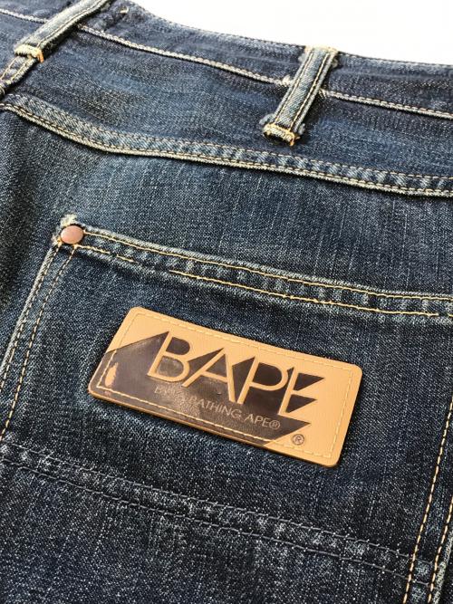 BAPE BY A BATHING APE（ベイプバイアベイシングエイプ）BAPE BY A BATHING APE (ベイプバイアベイシングエイプ) フロントスターペイントデニムパンツ インディゴ サイズ:Lの古着・服飾アイテム
