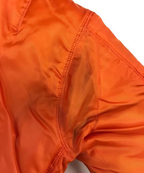 AVIREX（アヴィレックス）AVIREX (アヴィレックス) リバーシブルMA-1ジャケット グリーン サイズ:Mの古着・服飾アイテム