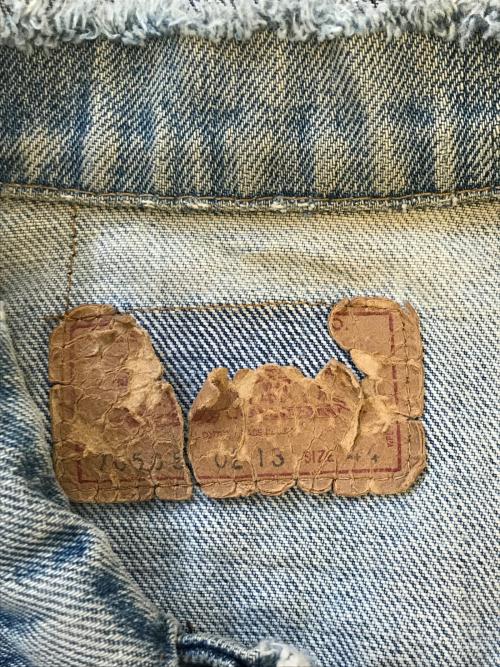 LEVI'S（リーバイス）LEVI'S (リーバイス) デニムジャケット インディゴ サイズ:44の古着・服飾アイテム