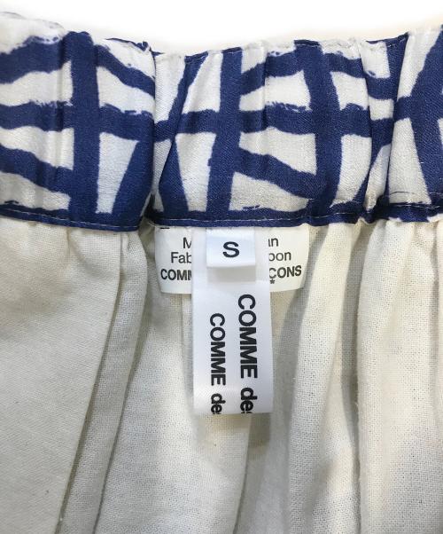 COMME des GARCONS COMME des GARCONS（コムデギャルソン コムデギャルソン）COMME des GARCONS COMME des GARCONS (コムデギャルソン コムデギャルソン) 総柄レイヤードスカート ネイビー サイズ:Sの古着・服飾アイテム