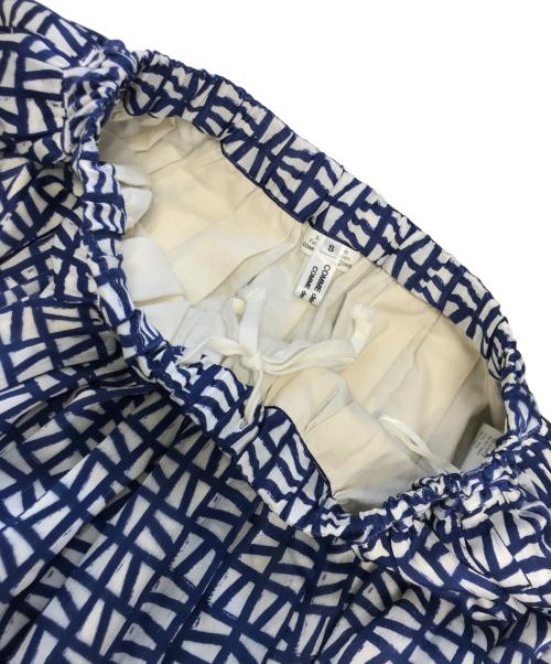 COMME des GARCONS COMME des GARCONS（コムデギャルソン コムデギャルソン）COMME des GARCONS COMME des GARCONS (コムデギャルソン コムデギャルソン) 総柄レイヤードスカート ネイビー サイズ:Sの古着・服飾アイテム