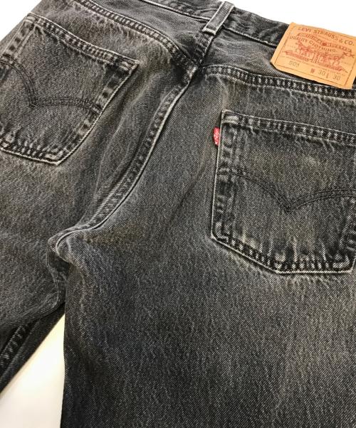LEVI'S（リーバイス）LEVI'S (リーバイス) デニムパンツ ブラック サイズ:W30の古着・服飾アイテム