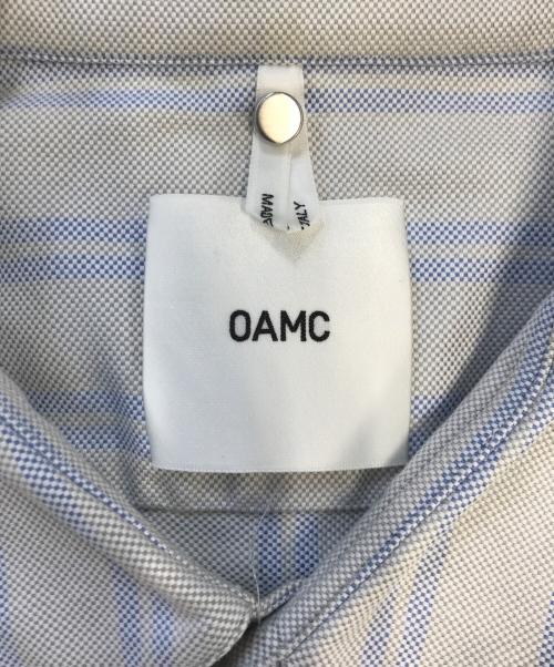 OAMC（オーエーエムシー）OAMC (オーエーエムシー) コットンポプリンロゴタグシャツ グレー サイズ:Lの古着・服飾アイテム