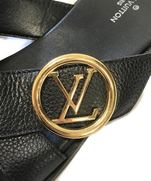 LOUIS VUITTON（ルイ ヴィトン）LOUIS VUITTON (ルイ ヴィトン) Cross Strap Flat Sandals ブラック サイズ:37の古着・服飾アイテム