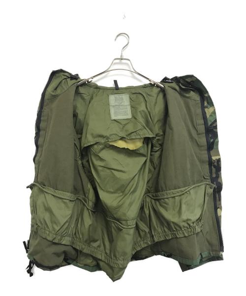 VINTAGE MILITARY（ヴィンテージ ミリタリー）VINTAGE MILITARY (ヴィンテージ ミリタリー) GORE-TEX ECWCS PARKA グリーン サイズ:MEDIUM SHORTの古着・服飾アイテム