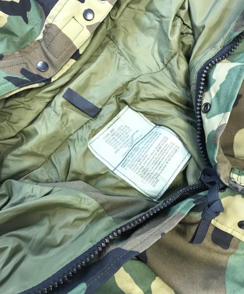 VINTAGE MILITARY（ヴィンテージ ミリタリー）VINTAGE MILITARY (ヴィンテージ ミリタリー) GORE-TEX ECWCS PARKA グリーン サイズ:MEDIUM SHORTの古着・服飾アイテム