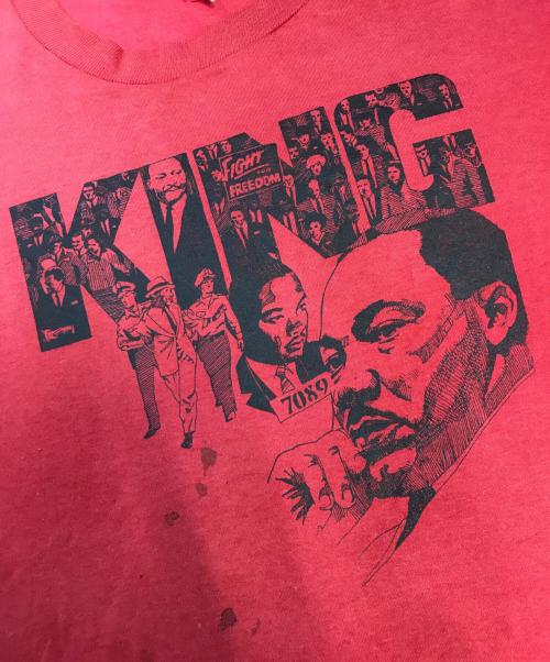 VINTAGE（ヴィンテージ）VINTAGE (ヴィンテージ) マーティン・ルーサー・キング プリントTシャツ レッド サイズ:XLの古着・服飾アイテム