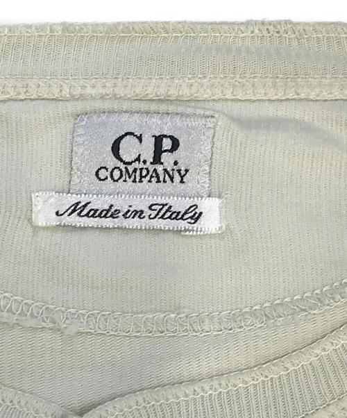 C.P COMPANY（シーピーカンパニー）C.P COMPANY (シーピーカンパニー) ヘンリーネックカットソー ベージュ サイズ:Sの古着・服飾アイテム