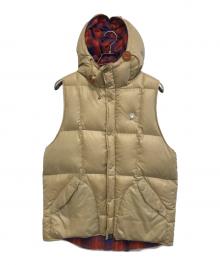 A BATHING APE（アベイシングエイプ）の古着「フーデッドダウンベスト」｜カーキ