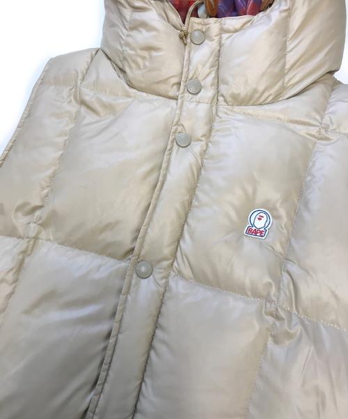 A BATHING APE（アベイシングエイプ）A BATHING APE (アベイシングエイプ) フーデッドダウンベスト カーキ サイズ:XLの古着・服飾アイテム