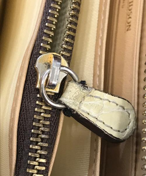 J&M DAVIDSON（ジェイ＆エム デヴィッドソン）J&M DAVIDSON (ジェイ＆エム デヴィッドソン) NEW SIZE L ZIP WALLET ベージュの古着・服飾アイテム