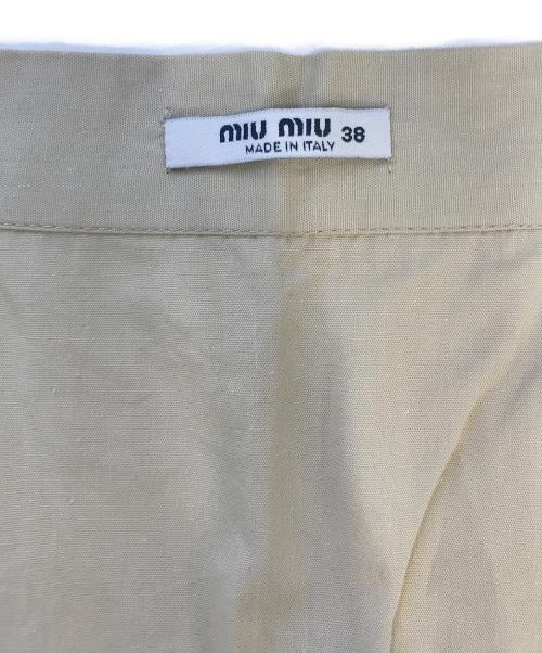 MIU MIU（ミュウミュウ）MIU MIU (ミュウミュウ) スカート ベージュ サイズ:38の古着・服飾アイテム