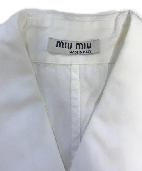 MIU MIU（ミュウミュウ）MIU MIU (ミュウミュウ) ノースリーブブラウス ホワイト サイズ:36の古着・服飾アイテム