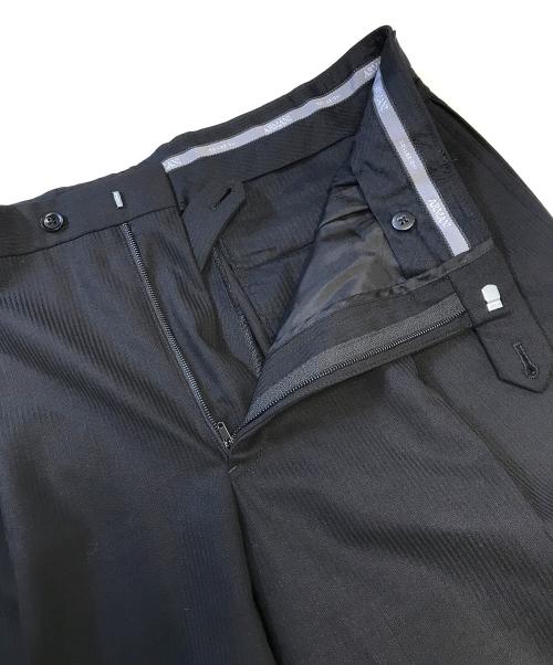 ARMANI COLLEZIONI（アルマーニ コレツィオーニ）ARMANI COLLEZIONI (アルマーニ コレツィオーニ) セットアップスーツ ブラック サイズ:54の古着・服飾アイテム