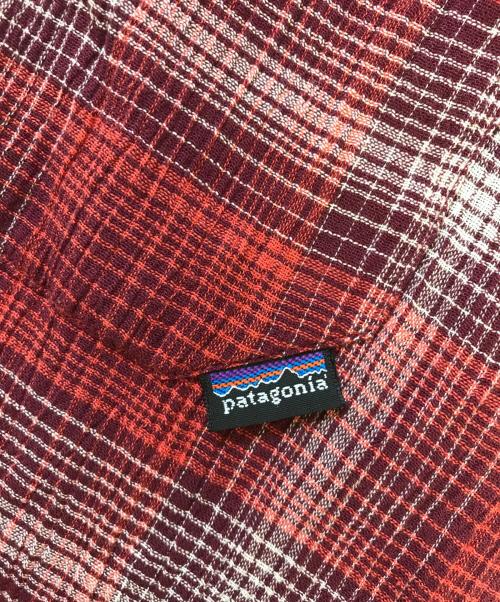 Patagonia（パタゴニア）Patagonia (パタゴニア) オーガニックコットンチェックシャツ レッド サイズ:Mの古着・服飾アイテム
