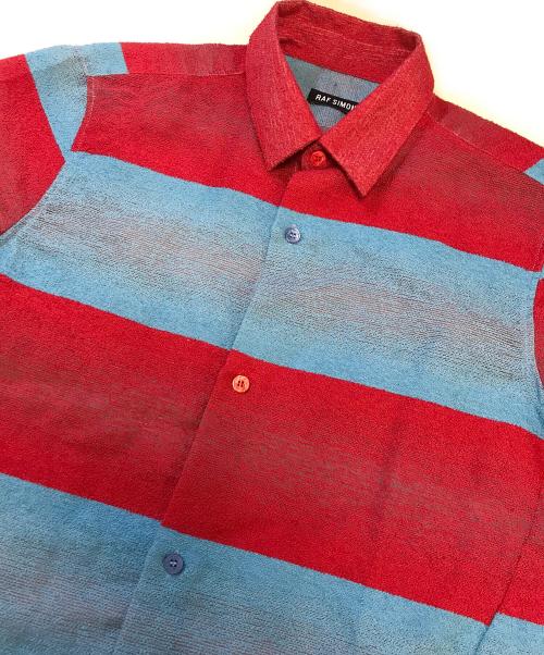 RAF SIMONS（ラフシモンズ）RAF SIMONS (ラフシモンズ) バイカラーS/Sシャツ レッド×ブルー サイズ:44の古着・服飾アイテム