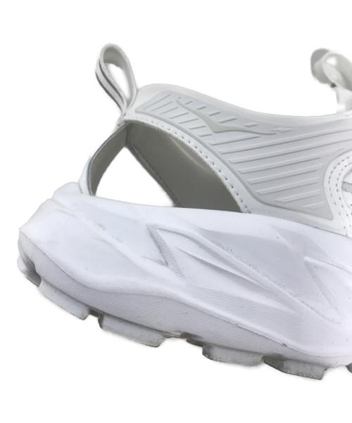 HOKAONEONE（ホカオネオネ）HOKAONEONE (ホカオネオネ) サンダル ホワイト サイズ:26.5cmの古着・服飾アイテム