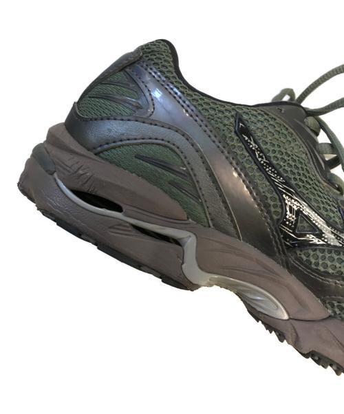 MIZUNO（ミズノ）MIZUNO (ミズノ) Wave Rider 10 グリーン サイズ:US7.5/UK6.5/EURO40/BRA39/JP25.5の古着・服飾アイテム