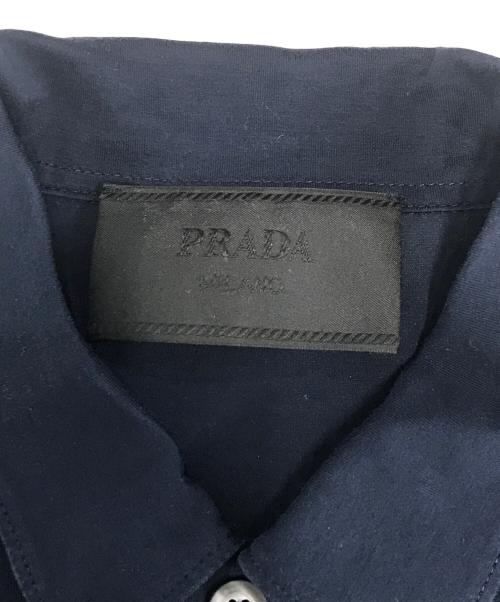 PRADA（プラダ）PRADA (プラダ) トライアングルロゴ ポロシャツ ネイビー サイズ:Mの古着・服飾アイテム