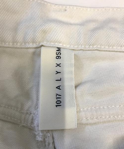 1017 ALYX 9SM（テンセブンティーン アリクス ナインエスエム）1017 ALYX 9SM (テンセブンティーン アリクス ナインエスエム) DESTROYED DENIM PANTS アイボリー サイズ:30の古着・服飾アイテム
