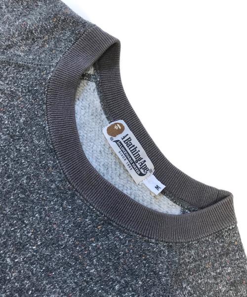 A BATHING APE（アベイシングエイプ）A BATHING APE (アベイシングエイプ) ロゴ刺繍クルーネックスウェット グレー サイズ:Mの古着・服飾アイテム