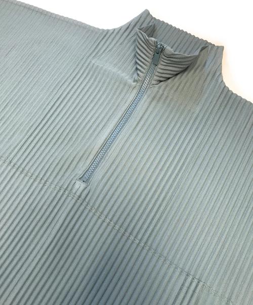 HOMME PLISSE ISSEY MIYAKE（オム プリッセ イッセイ ミヤケ）HOMME PLISSE ISSEY MIYAKE (オム プリッセ イッセイ ミヤケ) ハーフジップカットソー グリーン サイズ:2の古着・服飾アイテム