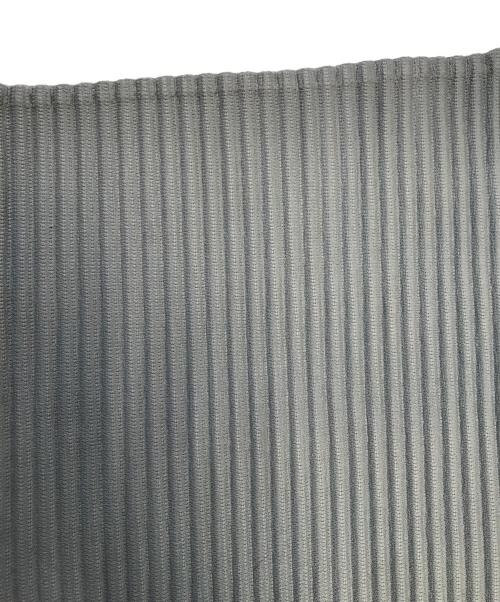HOMME PLISSE ISSEY MIYAKE（オム プリッセ イッセイ ミヤケ）HOMME PLISSE ISSEY MIYAKE (オム プリッセ イッセイ ミヤケ) ハーフジップカットソー グリーン サイズ:2の古着・服飾アイテム